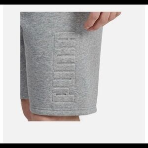 🆕PUMA EMBOSSED FLEECE SHORTS
